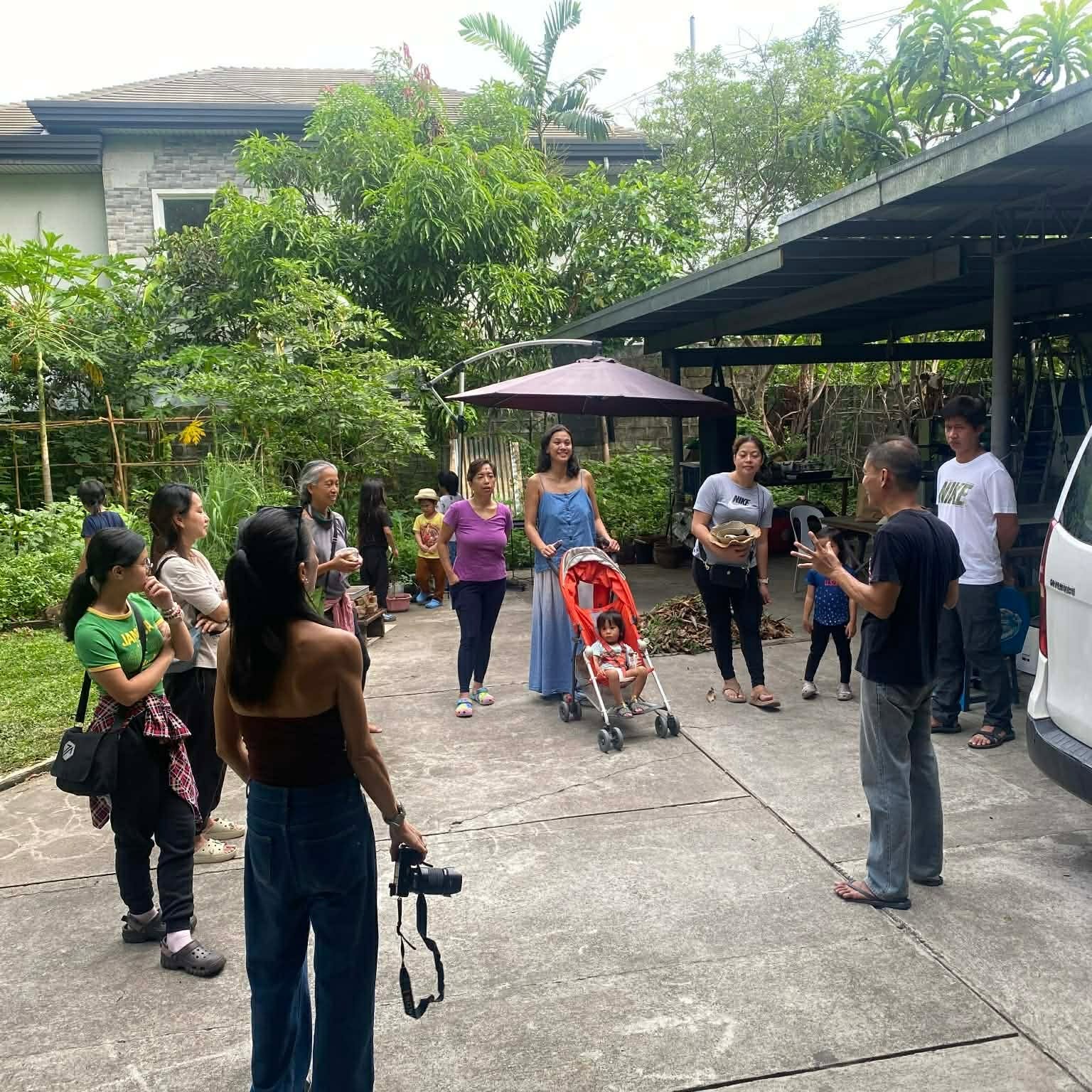 Participants arriving at Rizal Art House
